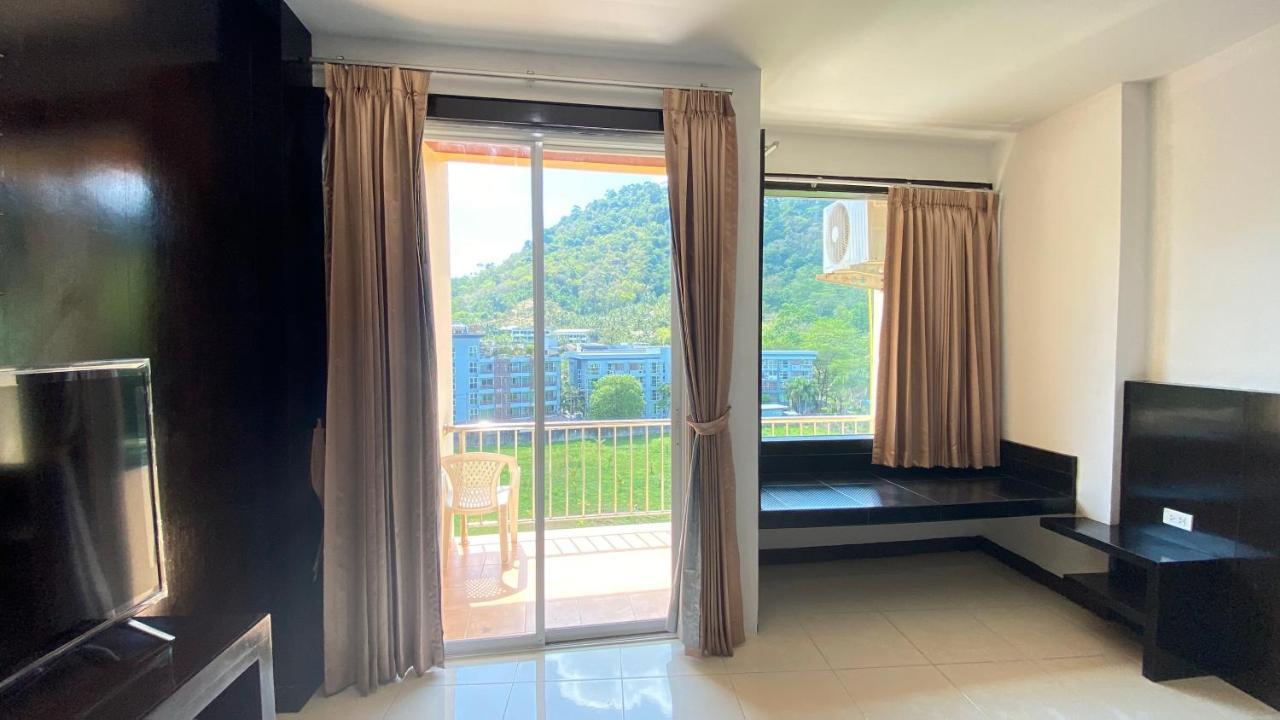 Sm Patong Resort Экстерьер фото