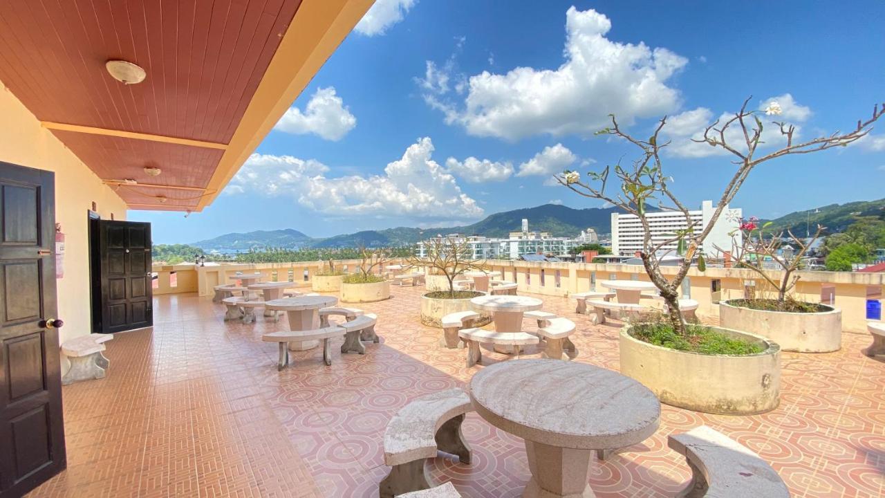 Sm Patong Resort Экстерьер фото