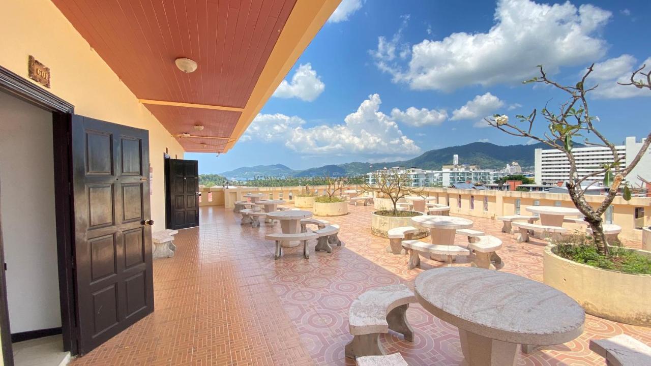 Sm Patong Resort Экстерьер фото